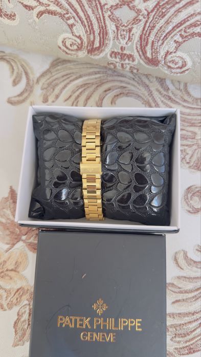 Женски часовник PATEK  PHILILPPE