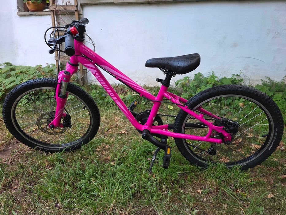 Specialized Hotrock 20" розово детски велосипед колело