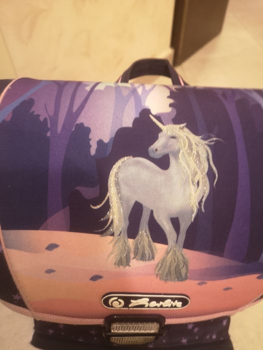 Ученическа раница ергономична