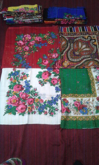 Разные качественные платки