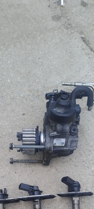 Pompă injecție Passat b6 2.0 Cbab  03L130755