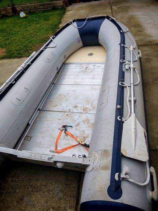 Vand barca gonflabila 3.60 cu chilă și podina aluminiu baloane 50