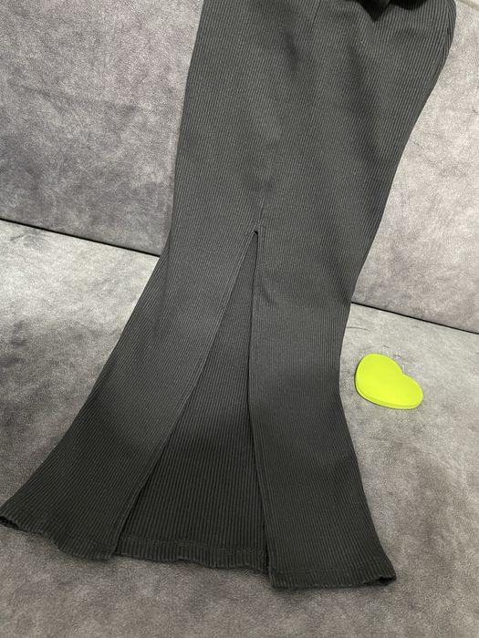 Чёрное облегающее платье Bershka