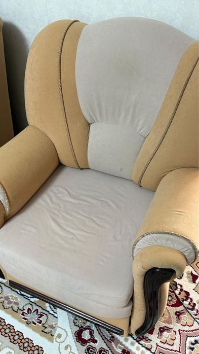 Диван с креслами