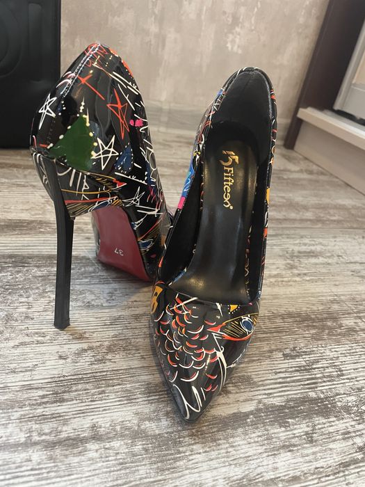 Обувки - чисто нови