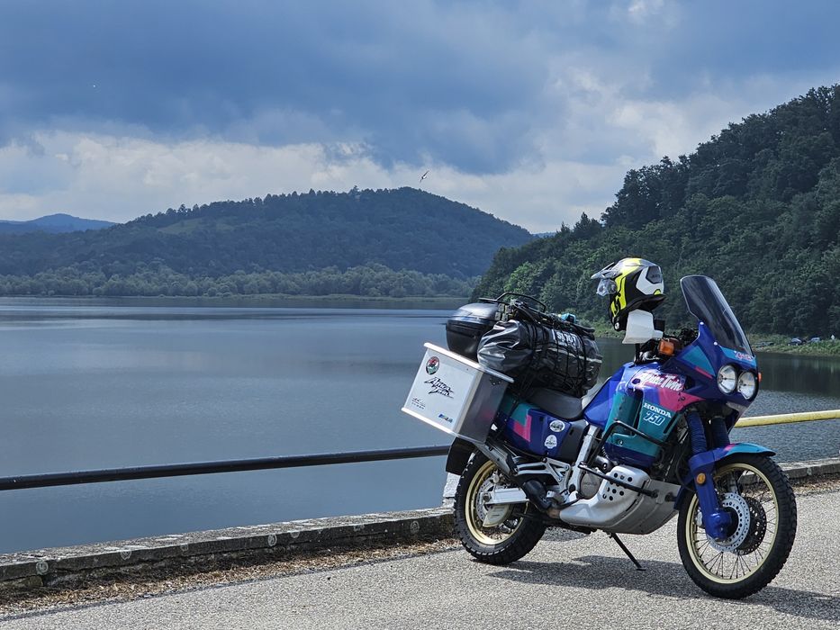 Vând Honda Africa Twin RD4