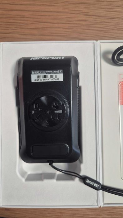 GPS BIKE COMPUTER iGS630 и датчици за скорост каданс