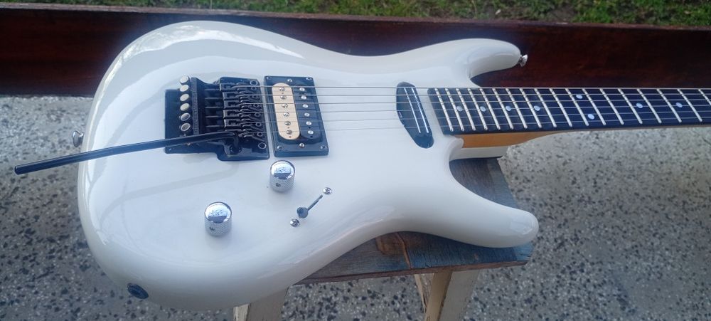 Ibanez 540 R. Radius  Made in Japan.