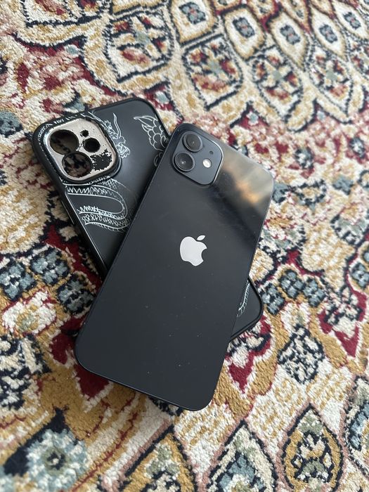 Продам iPhone 12. 128гб в отличном состоянии
