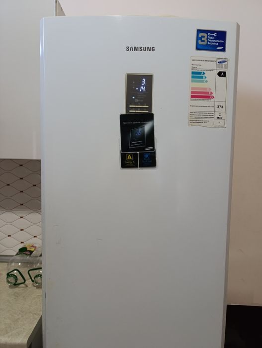 Холодилник Samsung