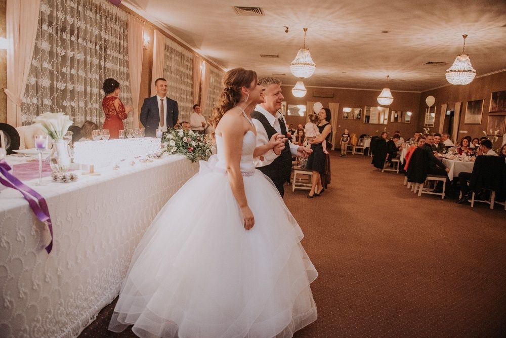 Vand rochie de mireasa