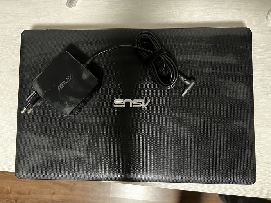 Ноутбук ASUS X552C