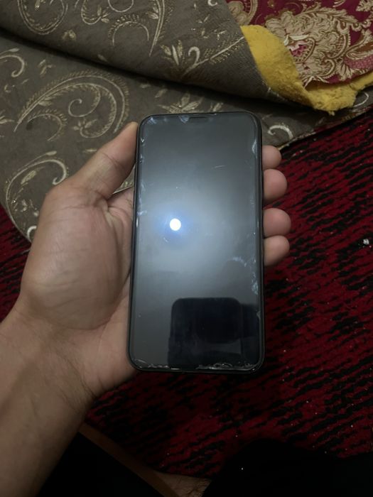 Iphone 11 pro Radnoy xolati zur