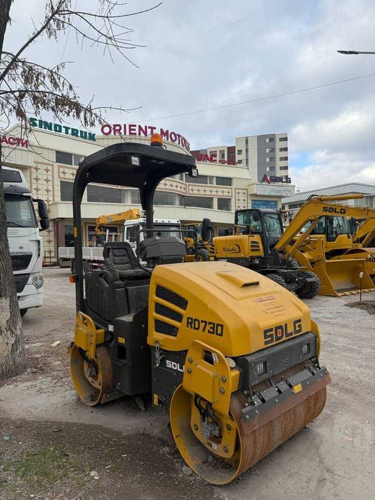 В наличии! Двухвальцовый мини каток SDLG RD730 
3 т (Volvo technology)