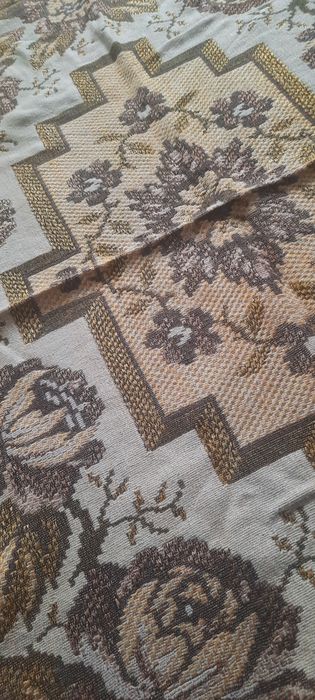 Жакардова покривка / ковертюра