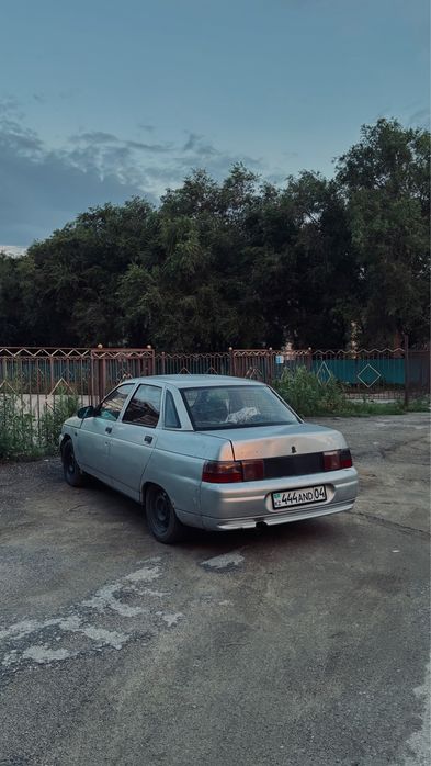 Lada  Vaz  2110.