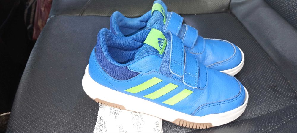 детски маратонки NIKE  и ADIDAS    
 МАТ-СТАР номер 37