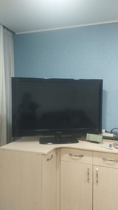 Продам телевизор