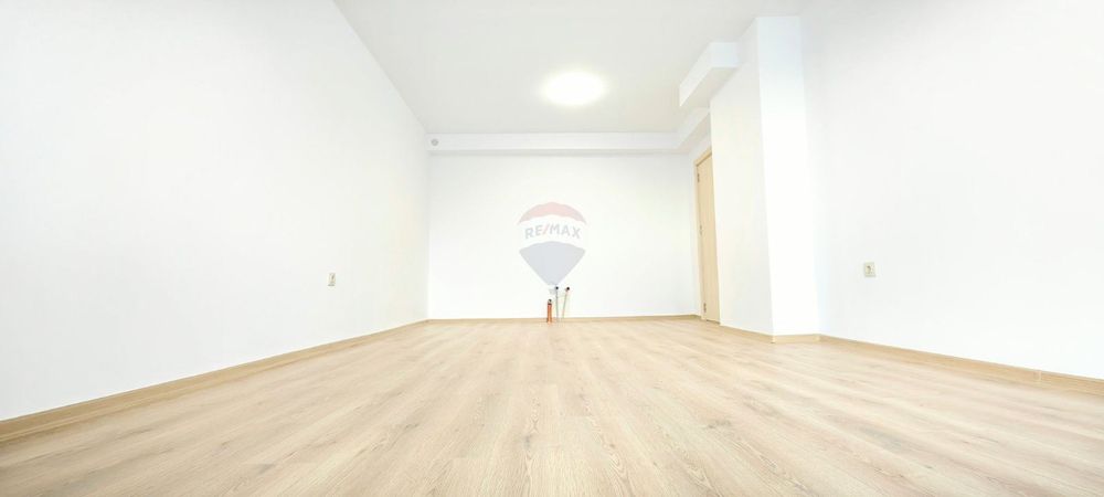 Продава се Тристаен апартамент в Варна, Владислав Варненчик - 61 кв.м за 1069 €/кв.м - Снимка #1