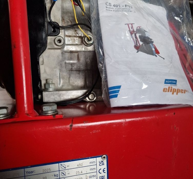 Norton Clipper CS401-P13 Masină taiat asfalt,beton  An 2025 Disc 450 m