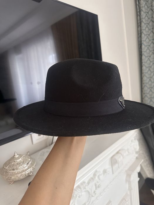 Продаю шляпу PRADA