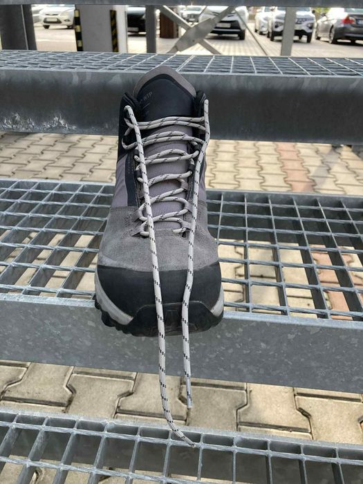 Туристически обувки Quechua n.45 (като нови)