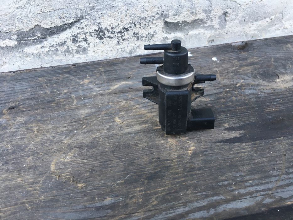 Supapa Electrovalva Vacuum Vw Golf4 Bora Passat Audi 1.9 TDi 1J0906627