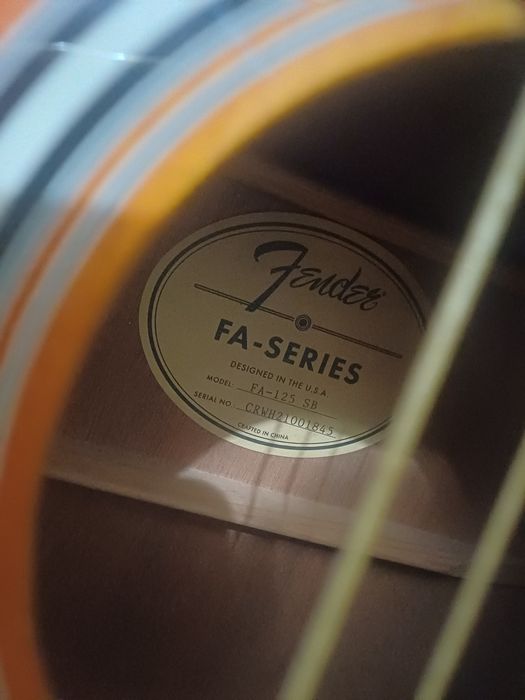 Акустична китара Fender FA-125 Dreadnought