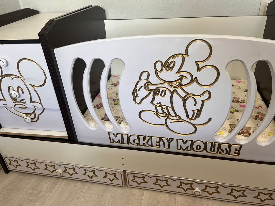 Продам детскую кроватку-трансформер
Цена: 10000