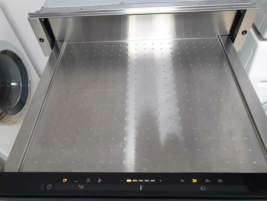 Miele Подгряващо Чекмедже без Дръжка за Вграждане в Кухня 14 cm