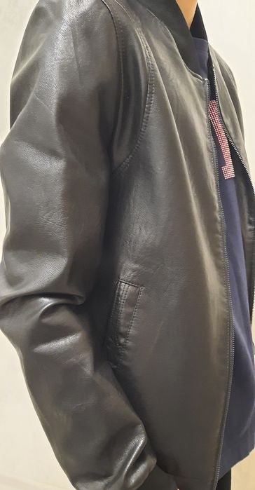 Кожанная мужская куртка