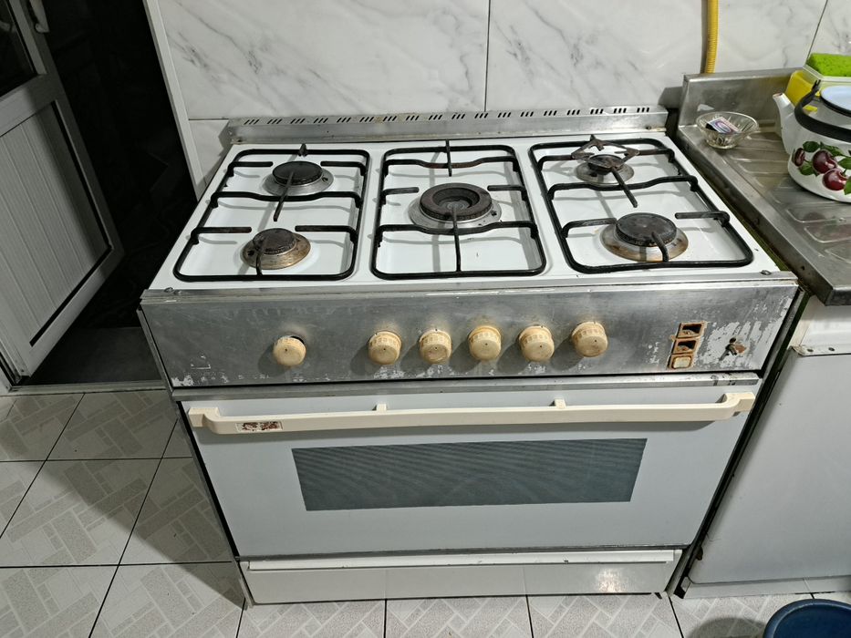 Газ плита 5 комфортка
