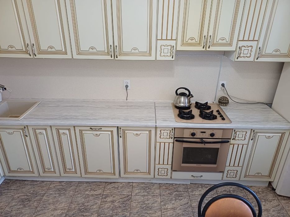 Продаётся 4-х комнатная квартира.