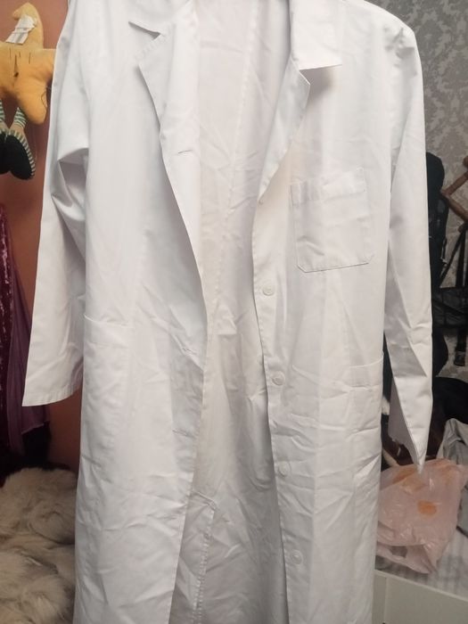 Халаты белые медицинские