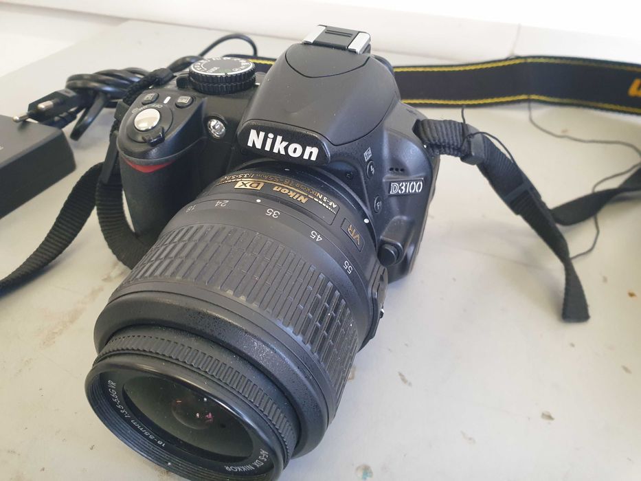 Фотоапарат Nikon D3100