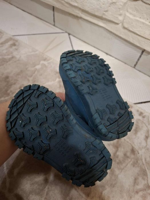 Детски апрески/ботуши