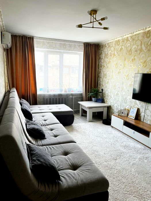 2- комнатная квартира, 4 мкр