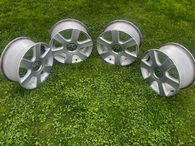 janta pe 16  auto originale VW PASSAT
