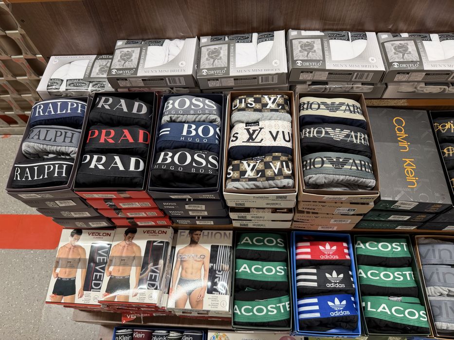 Boxeri barbati 3 la set 75 lei prada ck versace lacoste boss