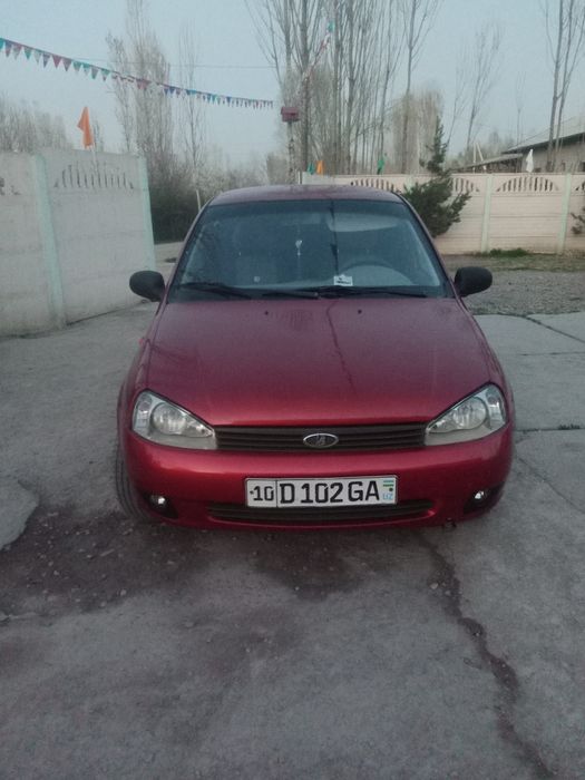 ВАЗ Калина сотилади 1118