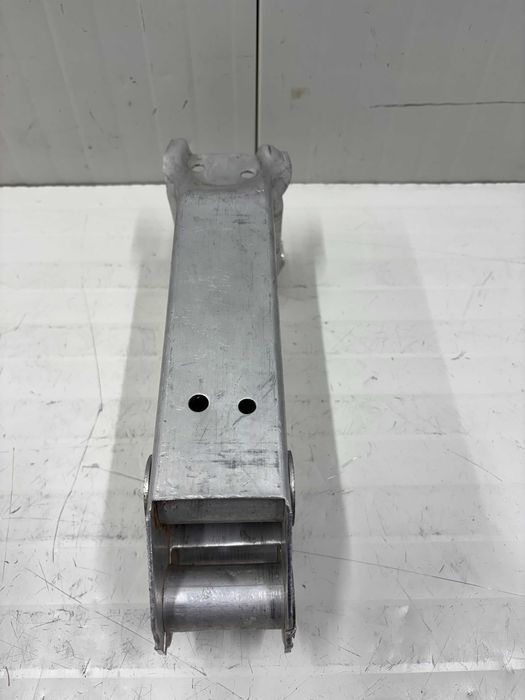 Ляв буфер към алуминиева греда БМВ Ф10 Ф11