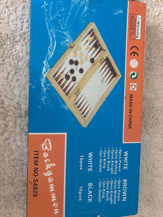 Масивен Дървен Шах и Табла