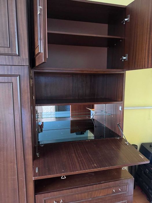 Старинна секция за хол