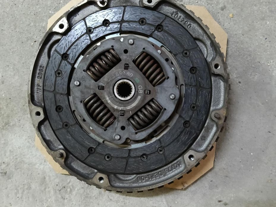 Маховик и феродов диск