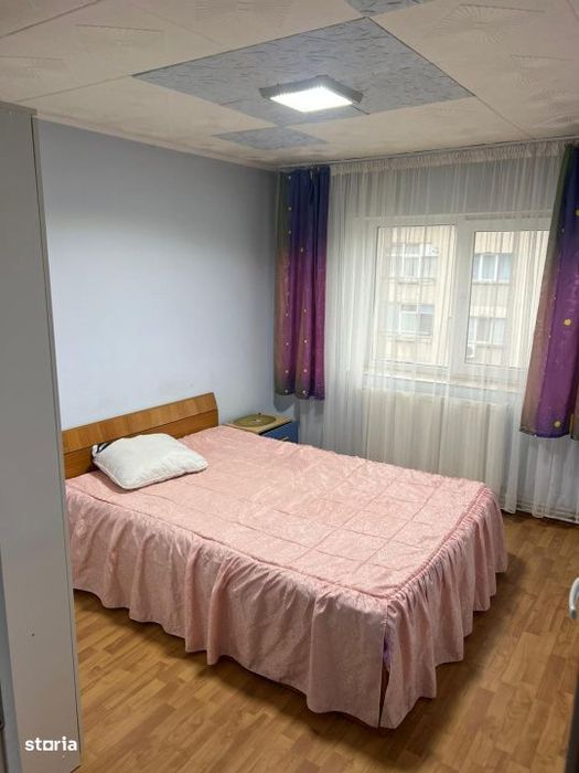Apartament 3 camere, 70 mp, Bals zona Jiu