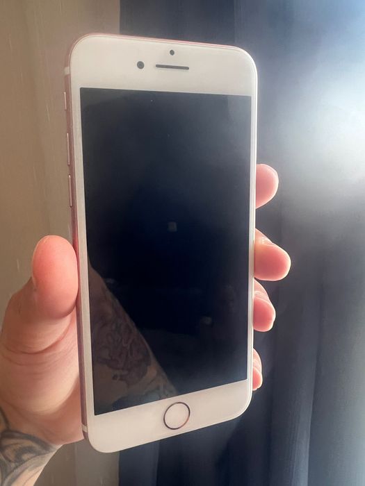 IPHONE 7 отличен