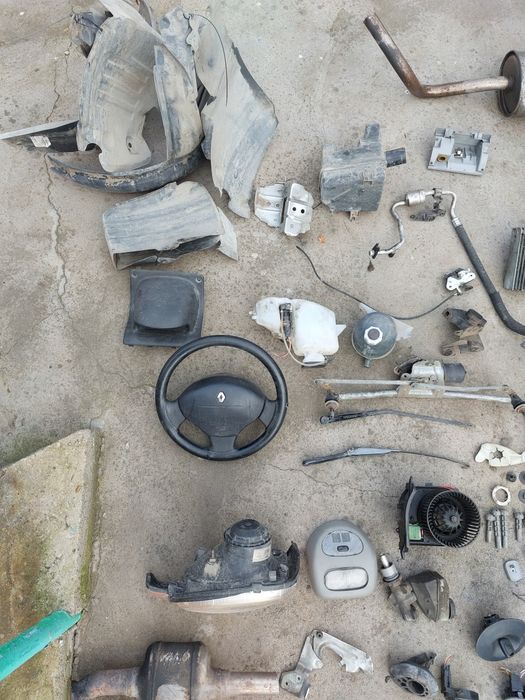 Piese Renault Kangoo Preț Bombă Stopuri Faruri