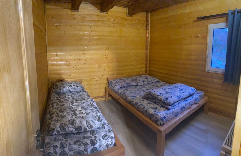 Cabana de inchiriat, Mosia 212 Poieni/Valea Draganului!