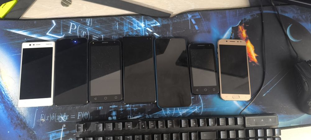 Vand telefoane ieftine