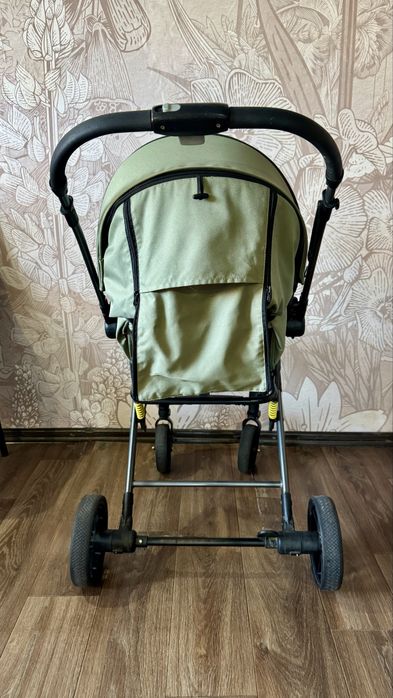 Продам коляску прогулочную